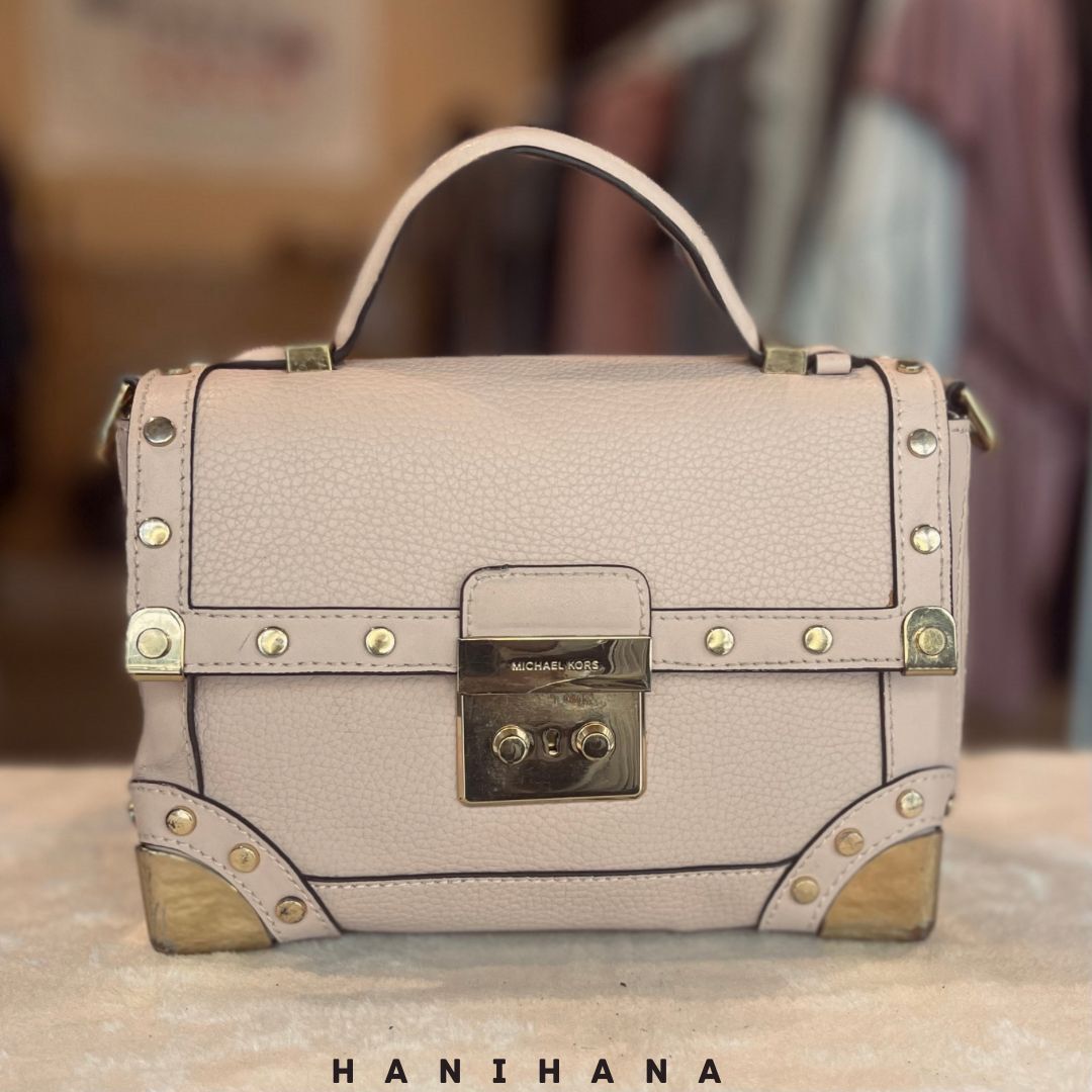 Michael kors top cori trunk bag