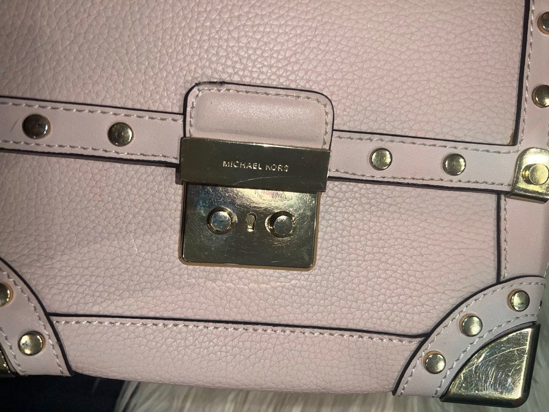 Michael kors cori trunk bag hotsell