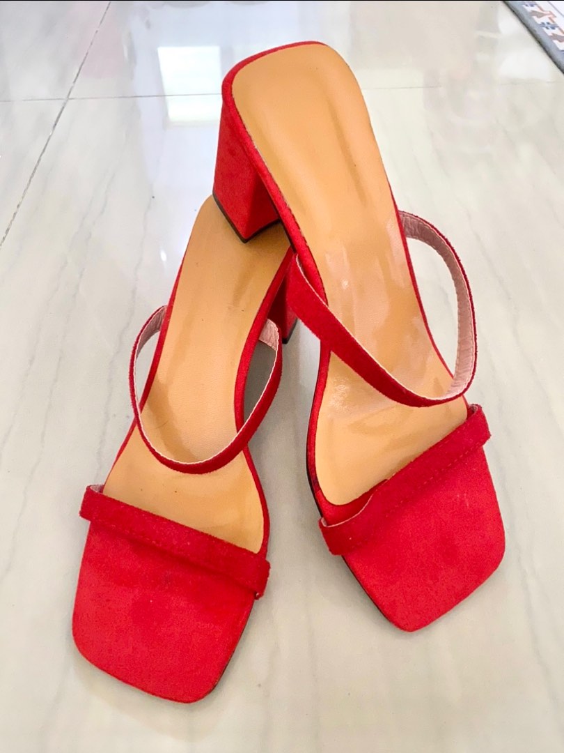 Red hotsell midi heels