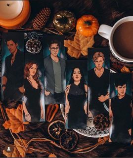 Mortal Instruments Shadowhunters Bookmark set from illumicrate