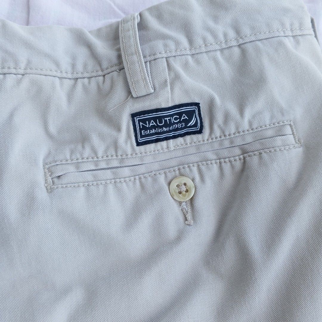 NAUTICA SHORTS (Category: Shorts) located in Manila. Submitted by eothrift (Listing ID 1268854184, Image 3). Description: ‼️ Free Shipping ‼️ Condition: Excellent Size: 38 Dimension: W: 19 - L: 21.5 Leg opening: 13 Issue: None Color rate: 9 Price: 300 + Shipping We Ship Nationwide.