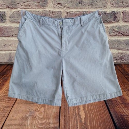 NAUTICA SHORTS (Category: Shorts) located in Manila. Submitted by eothrift (Listing ID 1268854184, Image 1). Description: ‼️ Free Shipping ‼️ Condition: Excellent Size: 38 Dimension: W: 19 - L: 21.5 Leg opening: 13 Issue: None Color rate: 9 Price: 300 + Shipping We Ship Nationwide.