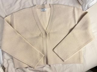 （分類：）位於 。 由 mic_preloved 提交（商品編號 1268830544，圖片 1）。簡介： 。