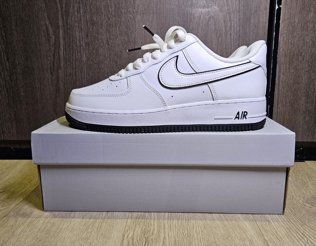 Air force 1 black hot sale outline