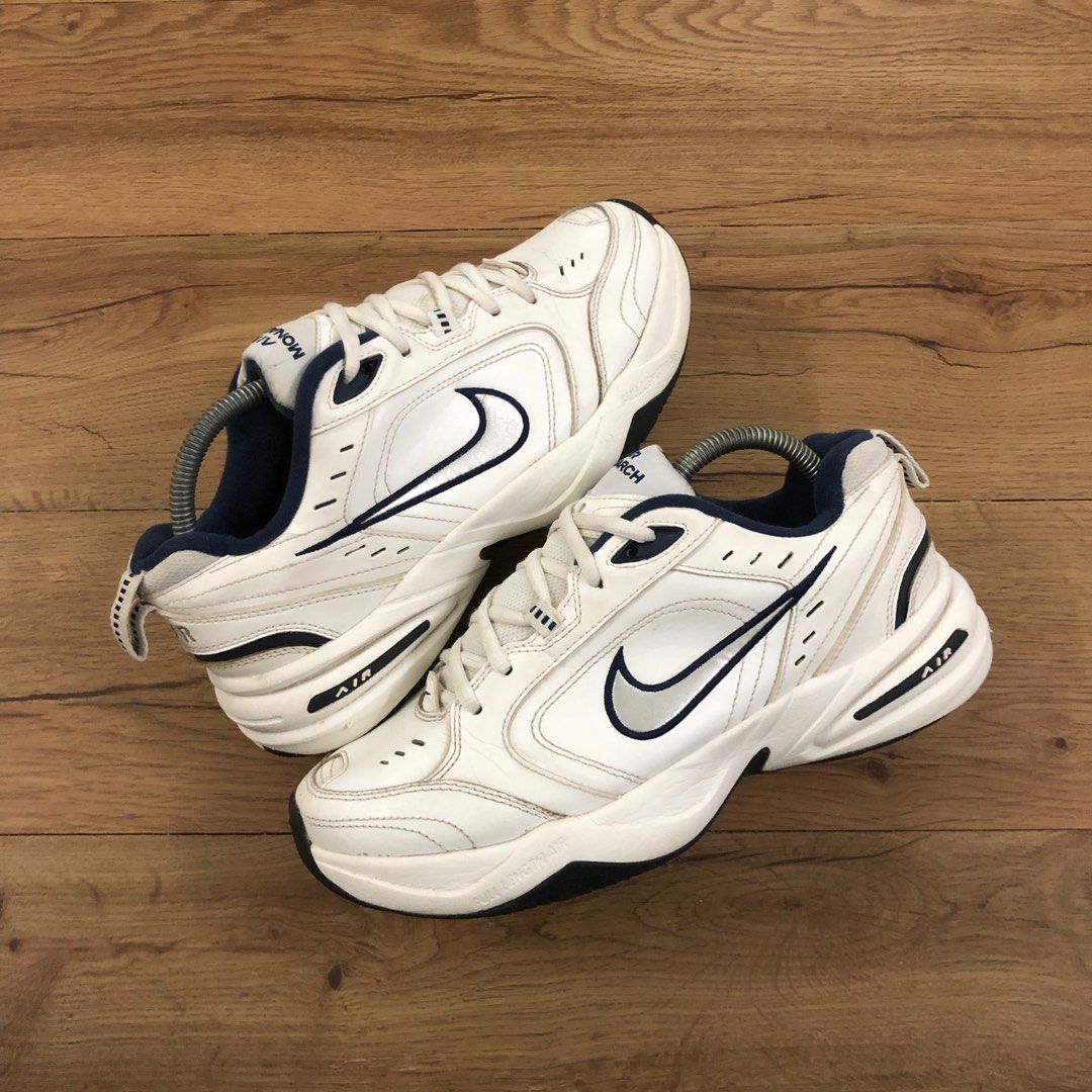 Nike air hotsell monarch vintage