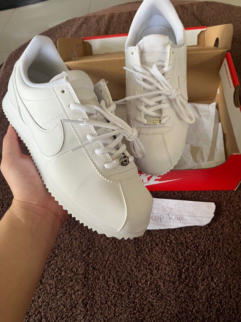 Nike cortez size 8.5 hotsell