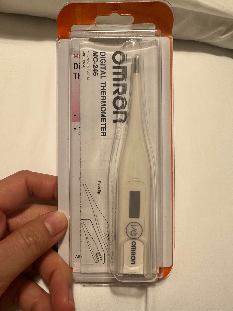 Omron thermometer, Health & Nutrition, Thermometers on Carousell