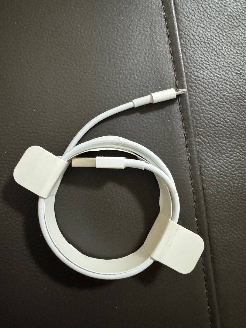 Original Lightning Cable, Mobile Phones & Gadgets, Mobile & Gadget Accessories, Chargers