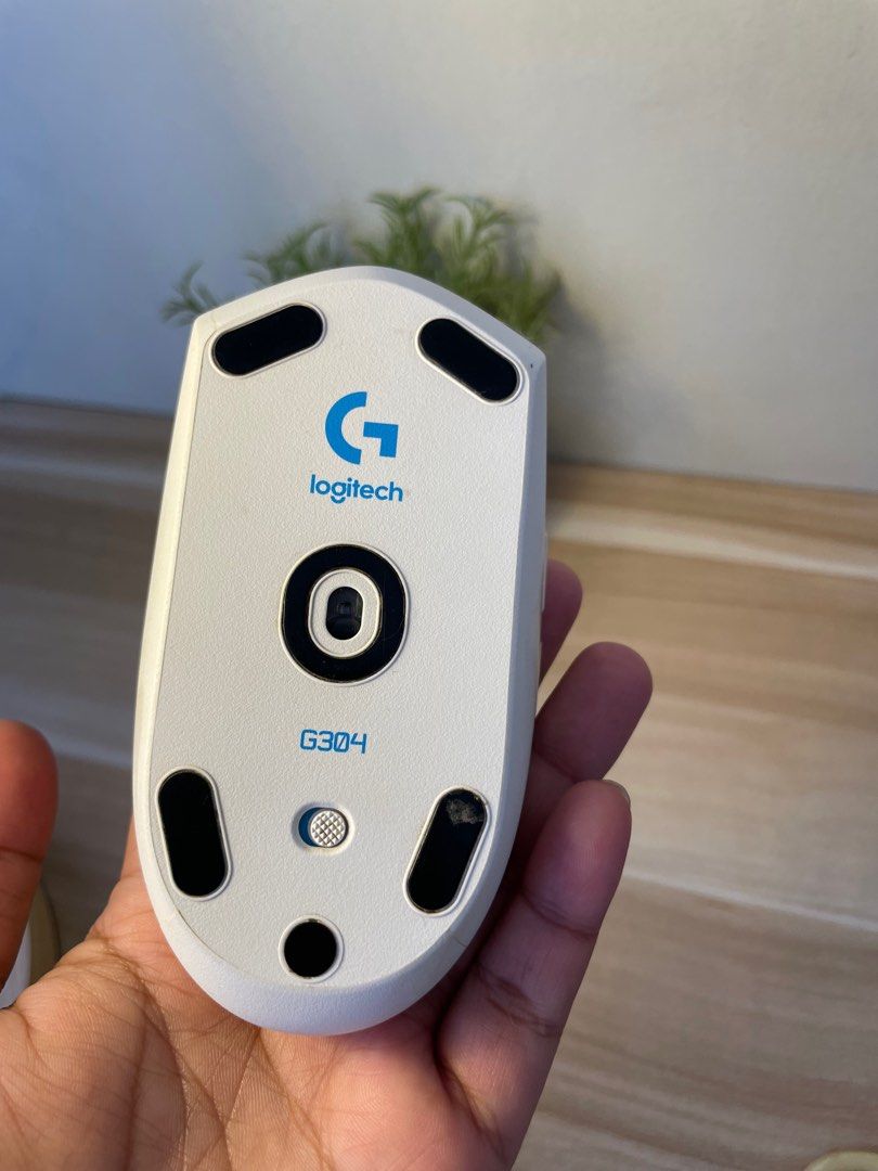 Original Logitech G304, Computers & Tech, Parts & Accessories, Mouse ...