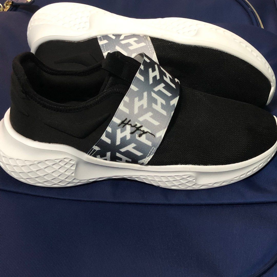 tommy sneakers