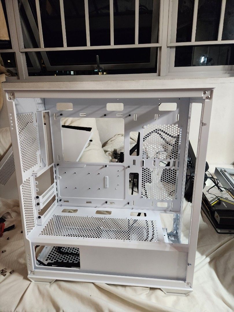 PC Case White, Computers & Tech, Parts & Accessories, Computer Parts on ...