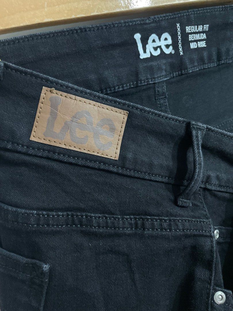 Plus size short for men (Category: Shorts) located in Muntinlupa City. Submitted by PlusSizeCollections (Listing ID 1268842667, Image 3). Description: 👖Plus size short for men 💰249 pesos only💰 👖See photo for size / dimensions 👖Shipping via J&T /Shoppee Check out 👖Mop : Gcash / Bpi 👖Loc : Muntinlupa ❌Joy Miners will be posted❌.