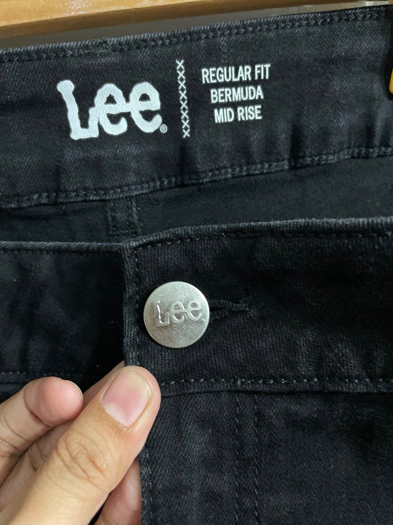 Plus size short for men (Category: Shorts) located in Muntinlupa City. Submitted by PlusSizeCollections (Listing ID 1268842667, Image 2). Description: 👖Plus size short for men 💰249 pesos only💰 👖See photo for size / dimensions 👖Shipping via J&T /Shoppee Check out 👖Mop : Gcash / Bpi 👖Loc : Muntinlupa ❌Joy Miners will be posted❌.