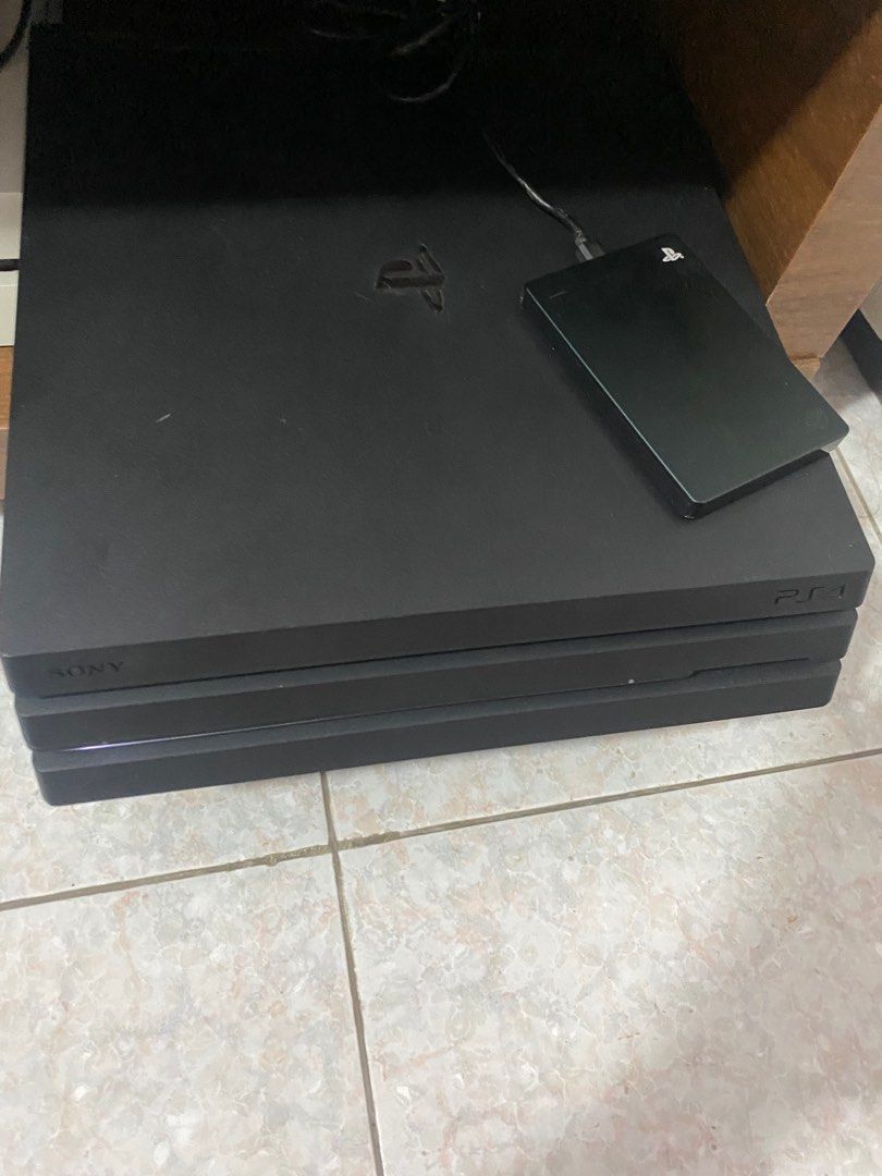 Ps4 pro top extra storage