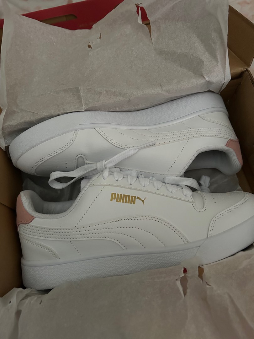 PUMA WHITE SNEAKERS, Women's Fashion, Footwear, Sneakers on Carousell