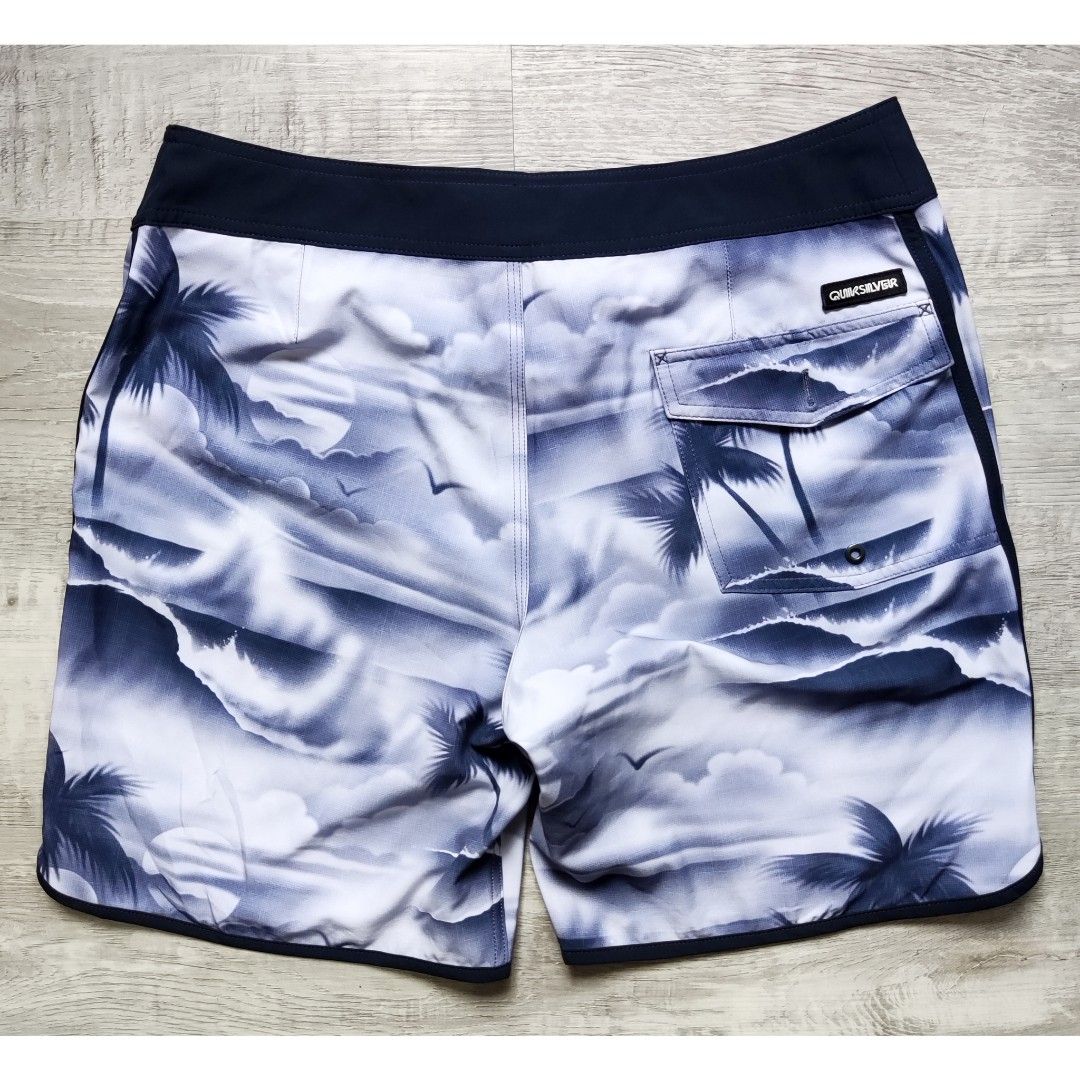 Quicksilver boardies 2024