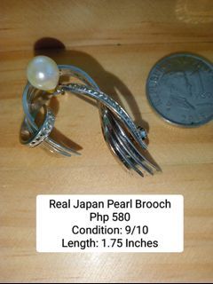 Real Japan Pearl Brooch
