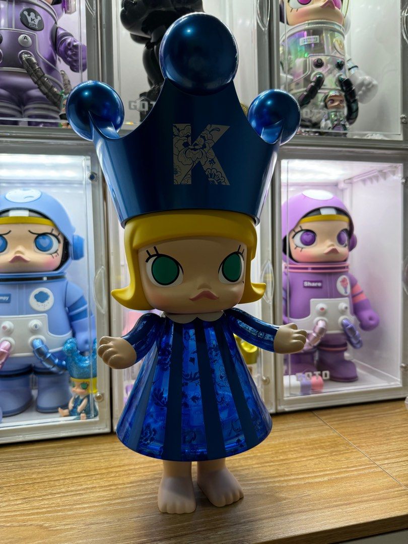 Royal Molly 400% Original series Popland exclusive, Hobbies & Toys