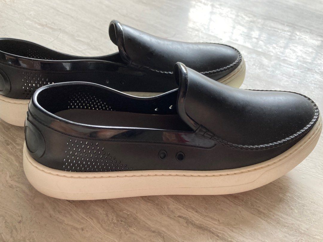 Salvatore ferragamo fury slip on hot sale