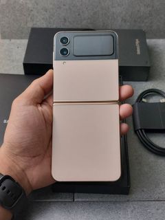 Samsung z flip 4 256gb SEIN