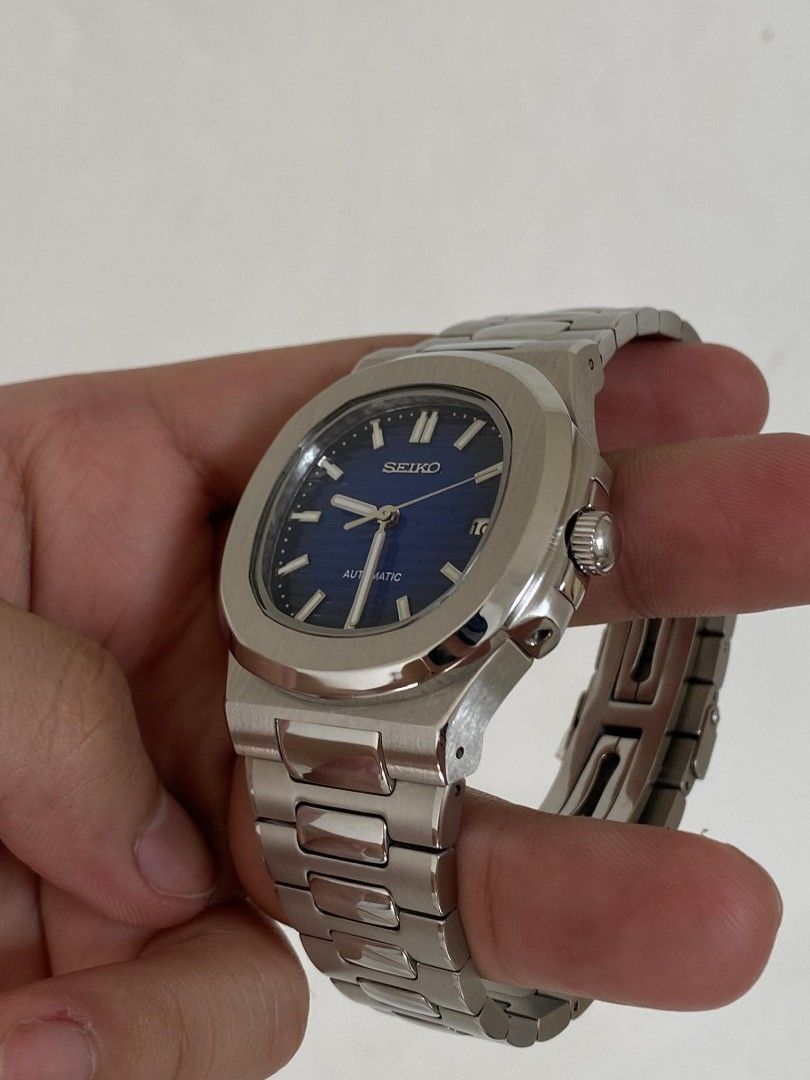 Seiko Nautilus Watch (Category: Luxury Watches) located in Quezon City. Submitted by dbjhub (Listing ID 1268772999, Image 2). Description: Seiko Nautilus Mod Watch With box Pickup: Batasan Hills QC.