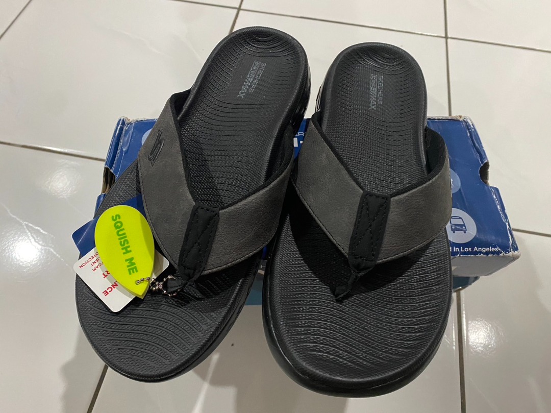 Skechers goga shop max uk
