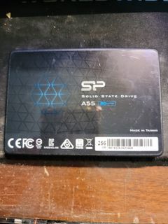 SP固態硬碟 256GB 一共2個