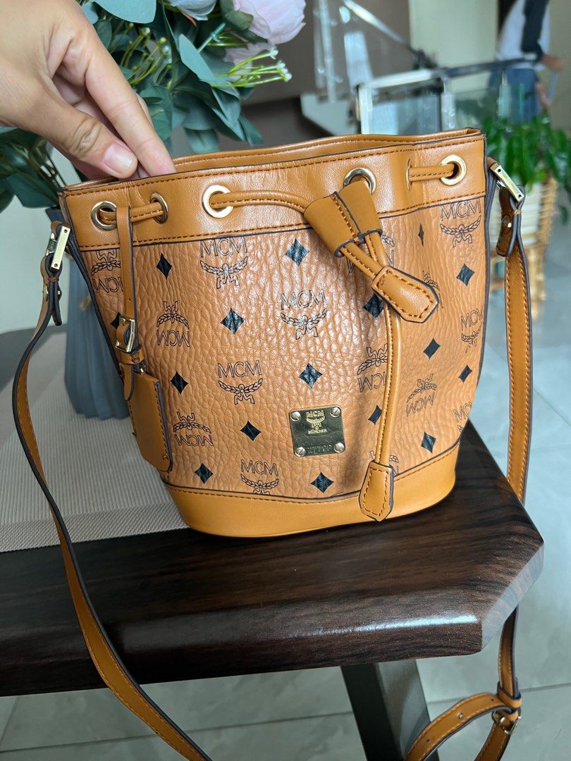 Harga tas best sale mcm di korea