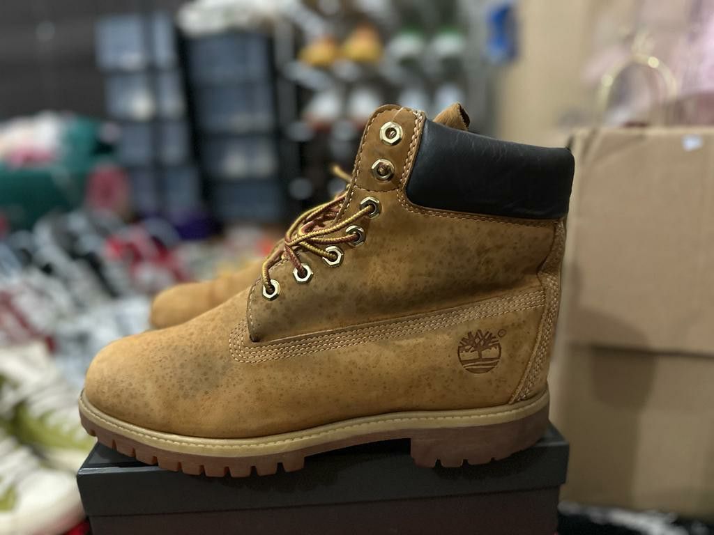 Timberland hotsell boots 8.5