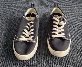TOMS Sneakers