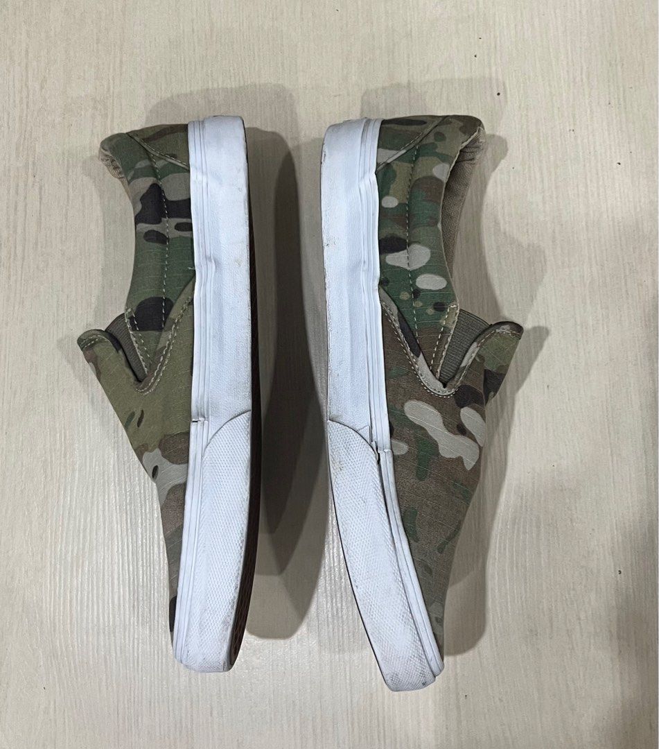 Vans California Classic Slip On CA (Category: Casual Shoes) located in Muntinlupa City. Submitted by jaysellss (Listing ID 1268813244, Image 2). Description: Original Price: P3,277 Get it for only P1,200 US 9 27 CM.