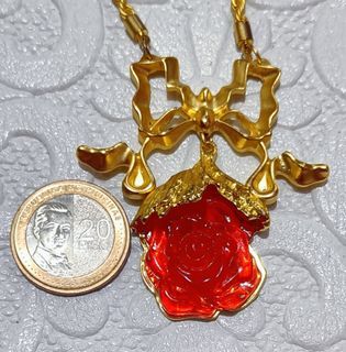 Victorian Rose Glass Matte Gold Necklace