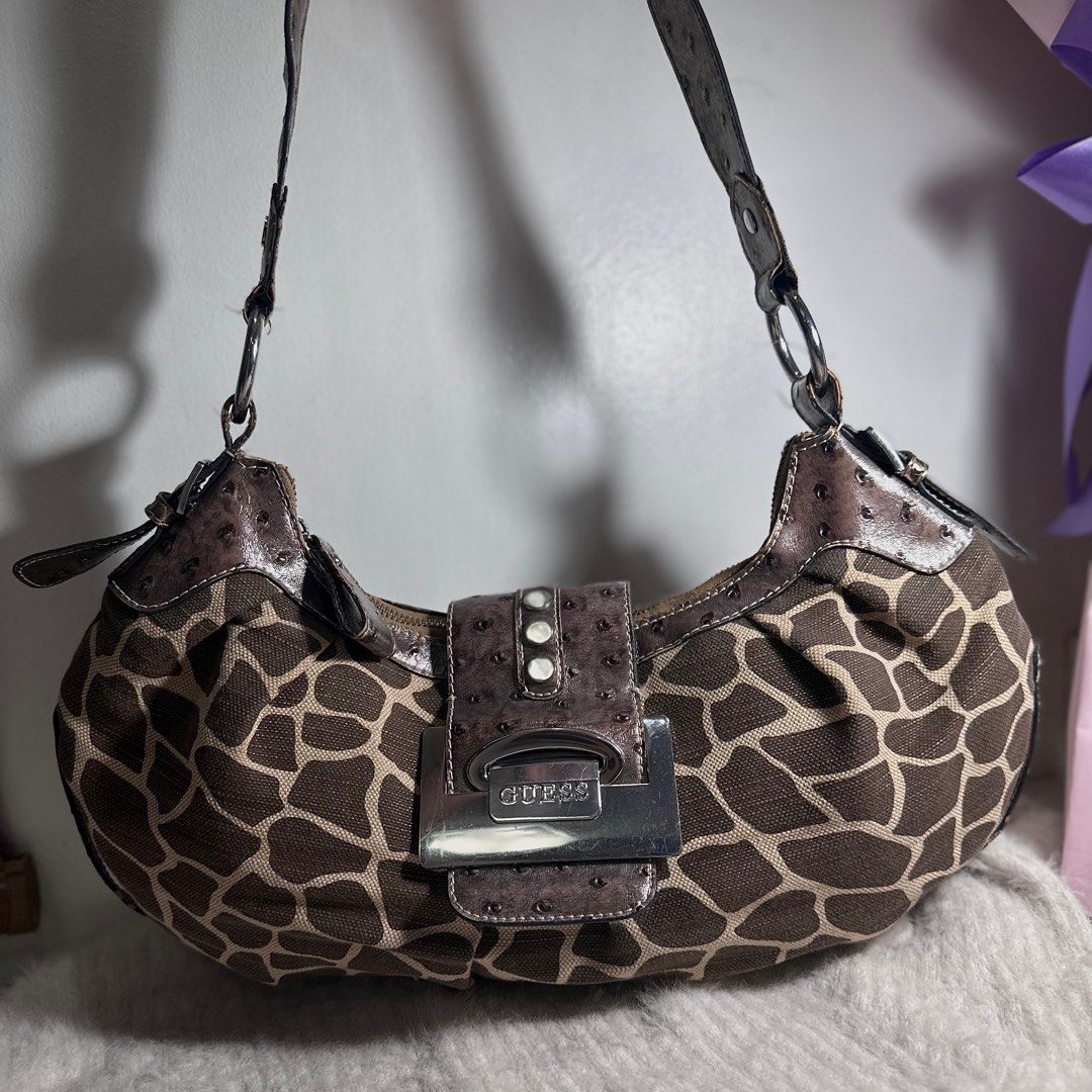 Vintage Guess Handbag giraffe print, Women's Fashion, Bags & Wallets