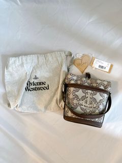 Vivienne Westwood 復古水桶斜咩袋