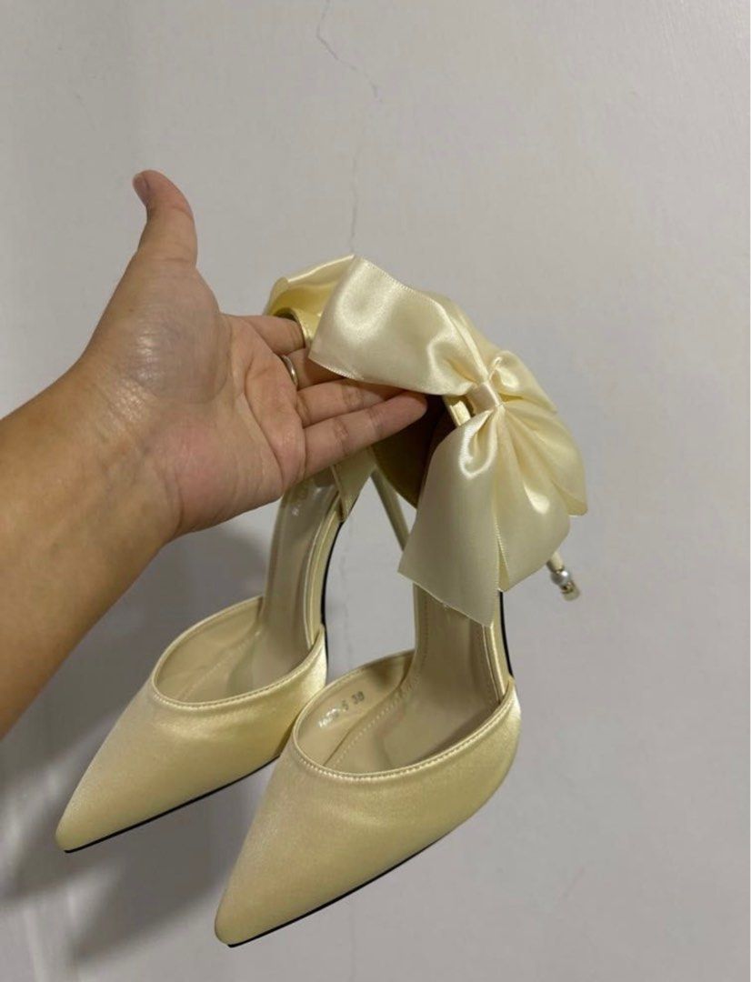 Champagne sale wedding shoes