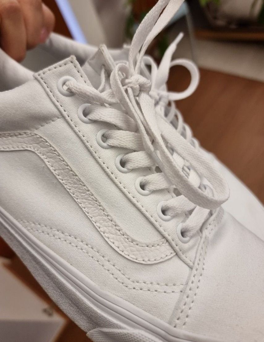 White Vans Size 9.5 Luxury Sneakers Footwear on Carousell