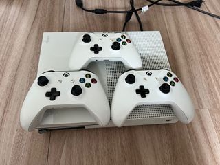Xbox one S for sale with 3 controllers