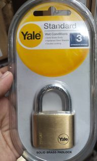 Yale classic outdoor padlock solid brass body hardened steel shackle with 3 keys y110/40/123/1 40mm