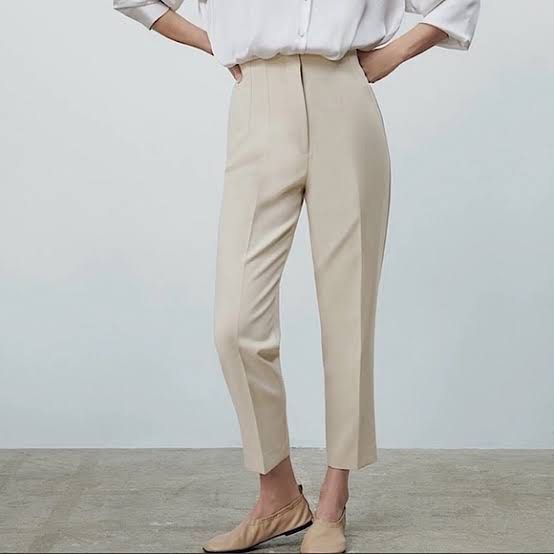 Zara - Zara Cream Wide Leg Trousers on Designer Wardrobe