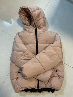 (Category: ) located in . Submitted by yejin (Listing ID 1268788420, Image 1). Description: .