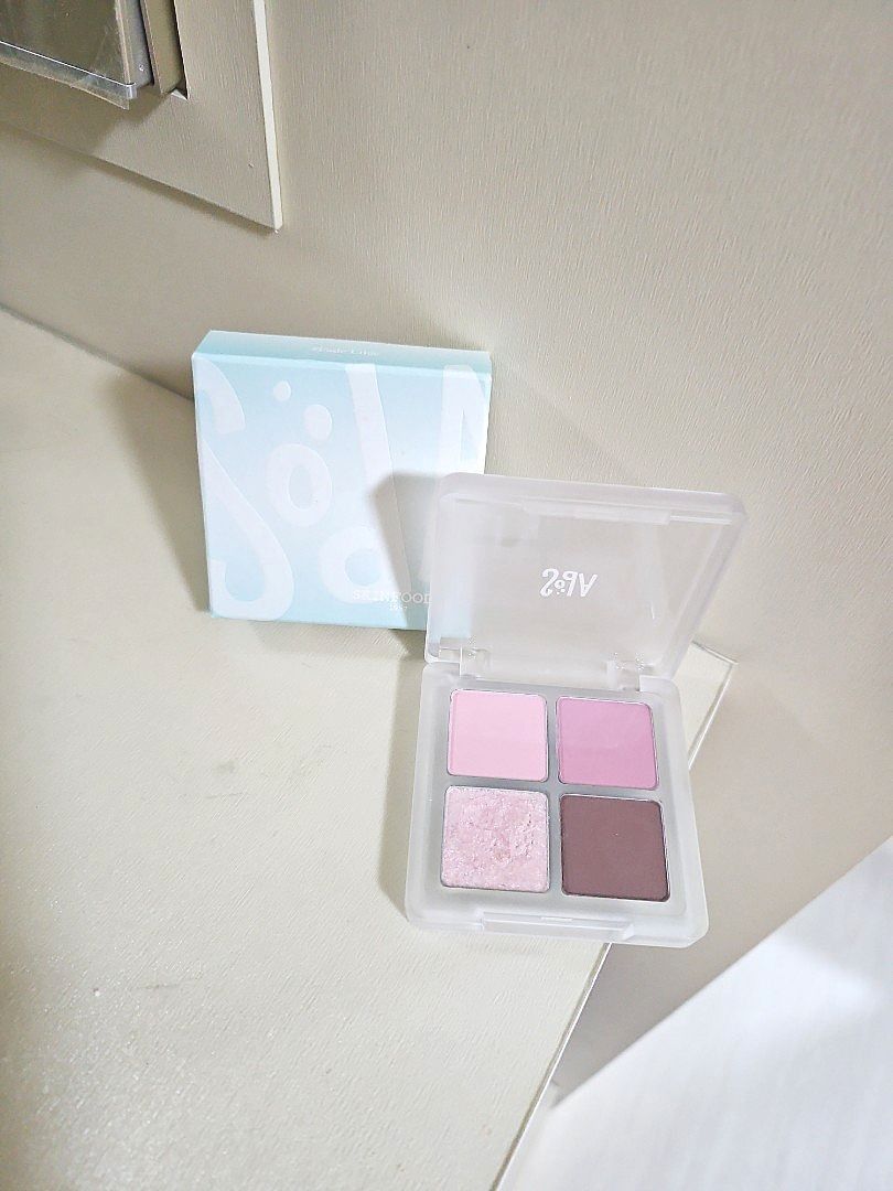 100 AUTHENTIC! BOUGHT FROM KOREA! SKINFOOD! SODA PASTEL EYE PALETTE