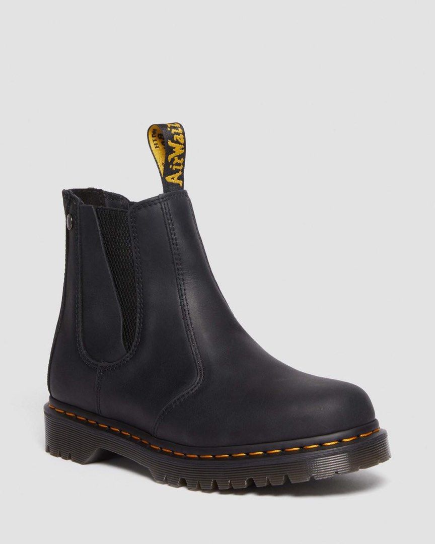 2976 ALTERNATIVE FULL GRAIN LEATHER CHELSEA BOOTS (Category: Boots) located in Makati City. Submitted by coldbrewpapi (Listing ID 1270600729, Image 1). Description: Can pass as brand new. Complete with box. Barely used. SRP is PHP 10,000 Get it only for 7000 (nego).