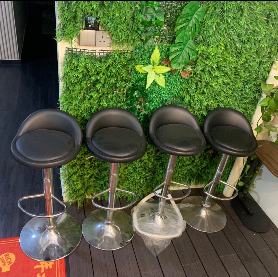 4 Bar stools chairs, Furniture & Home Living, Furniture, Chairs on