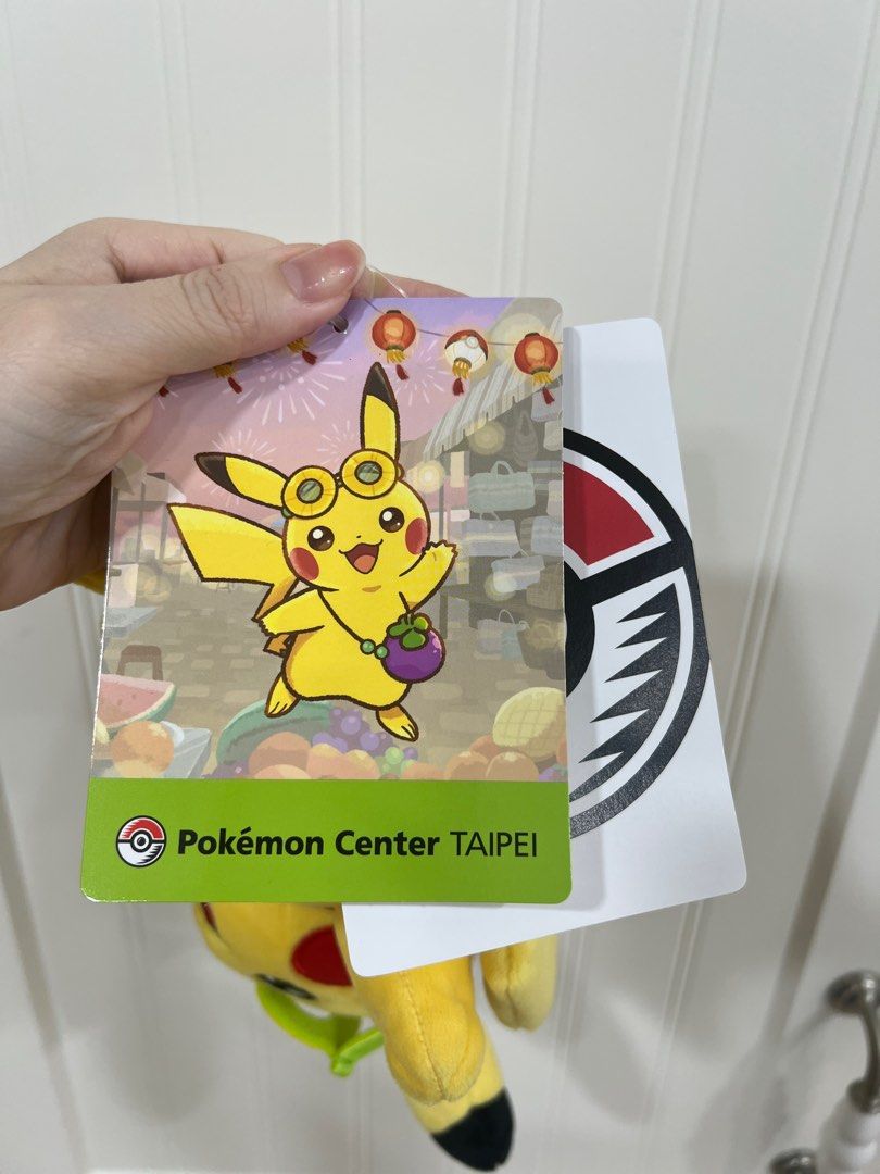 台湾限定　ピカチュウ　臺北的皮卡丘 ☆台灣寶可夢中心新登場！開幕紀念特典卡「臺北的皮卡丘」、台灣