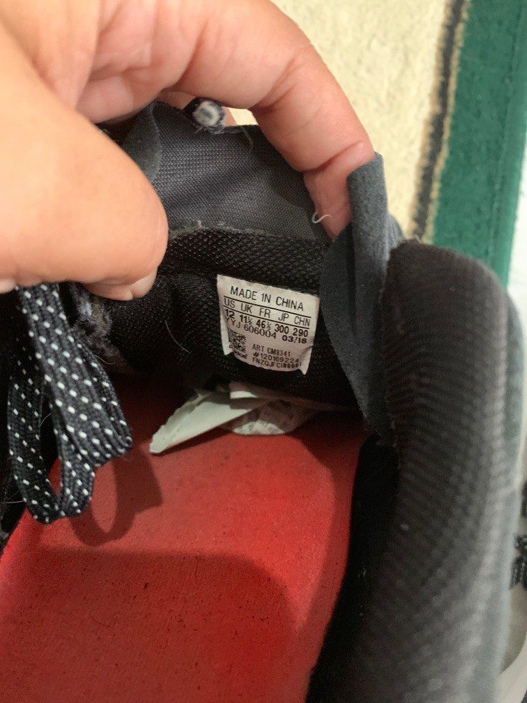 adidas marathon black Fesyen Pria Sepatu Sneakers di Carousell