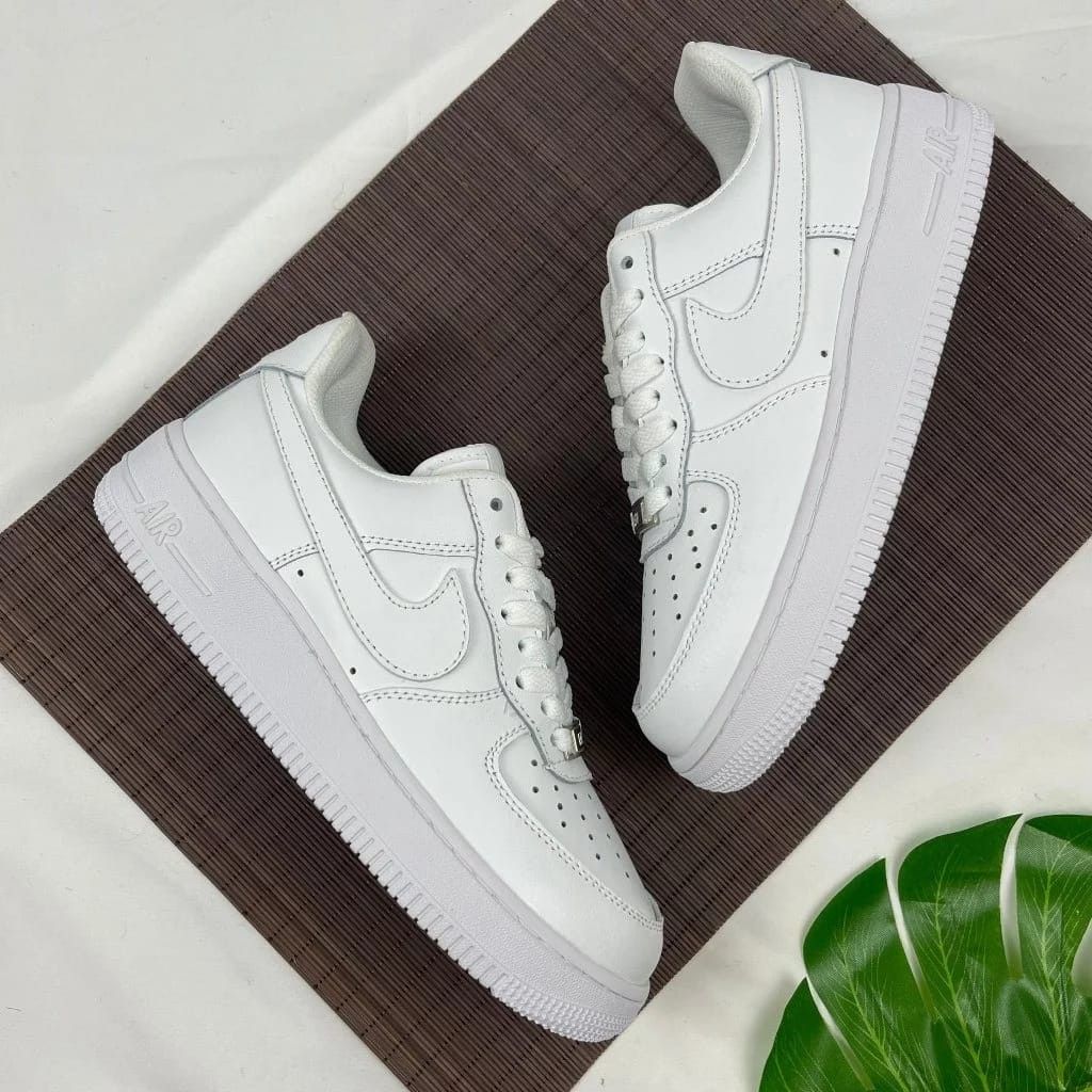 Airforce AF1 is All White Sneakers Women Casual shoes