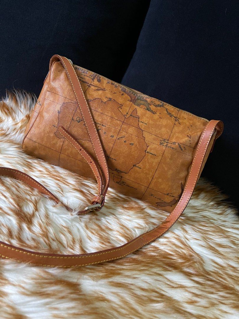 Alviero martini crossbody bag 2025