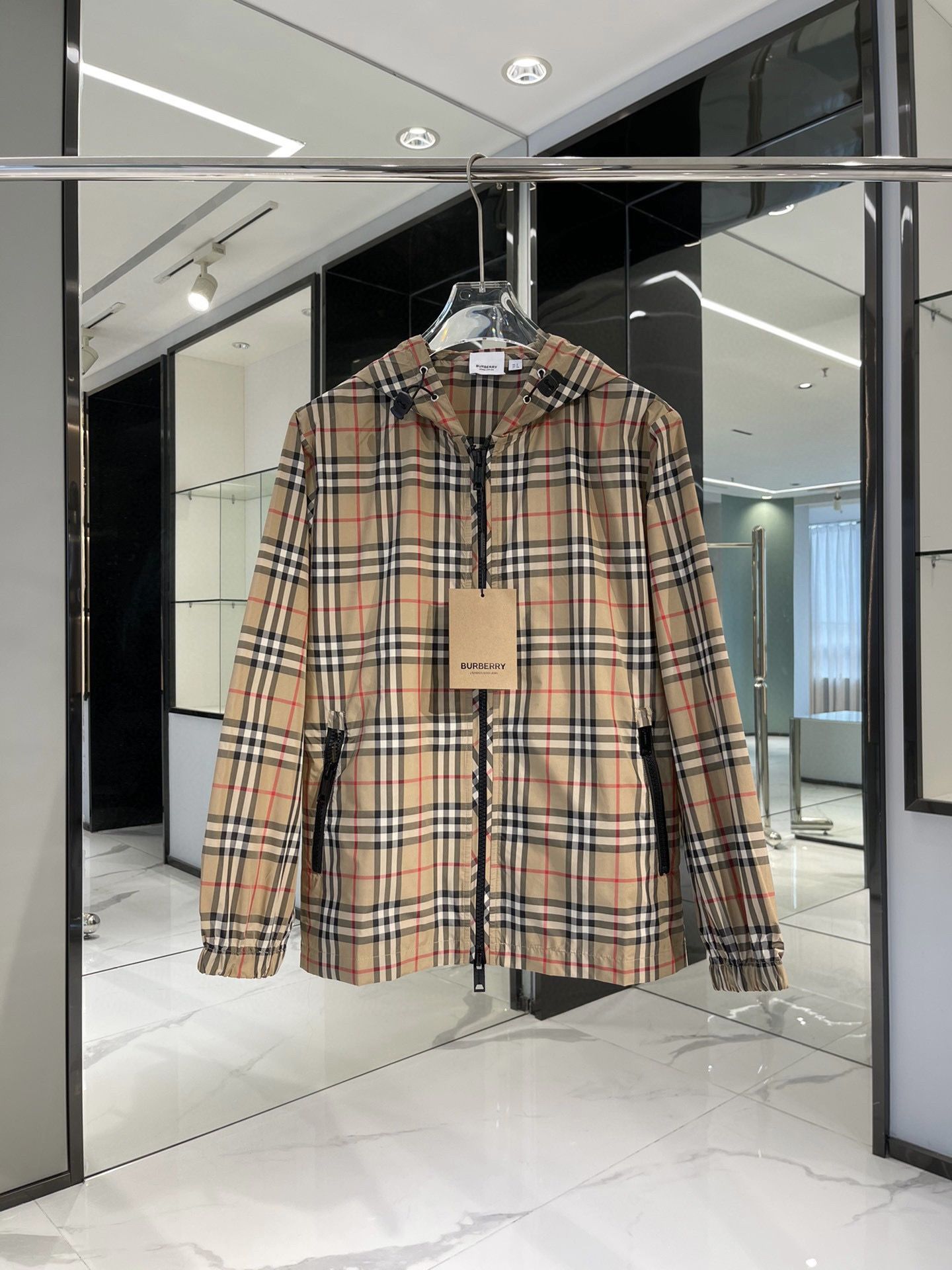 Burberry shop polyester jacket
