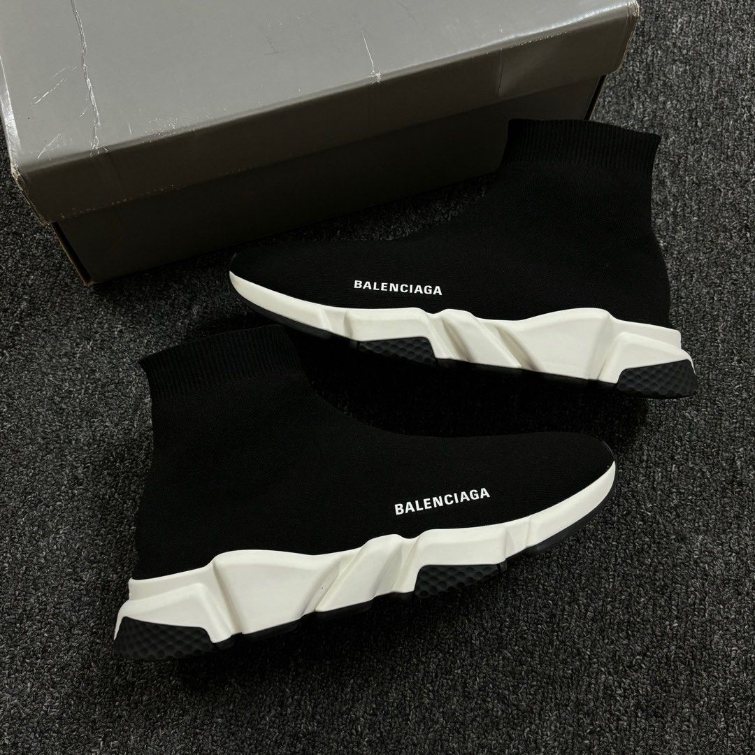 Balenciaga speed trainer og store