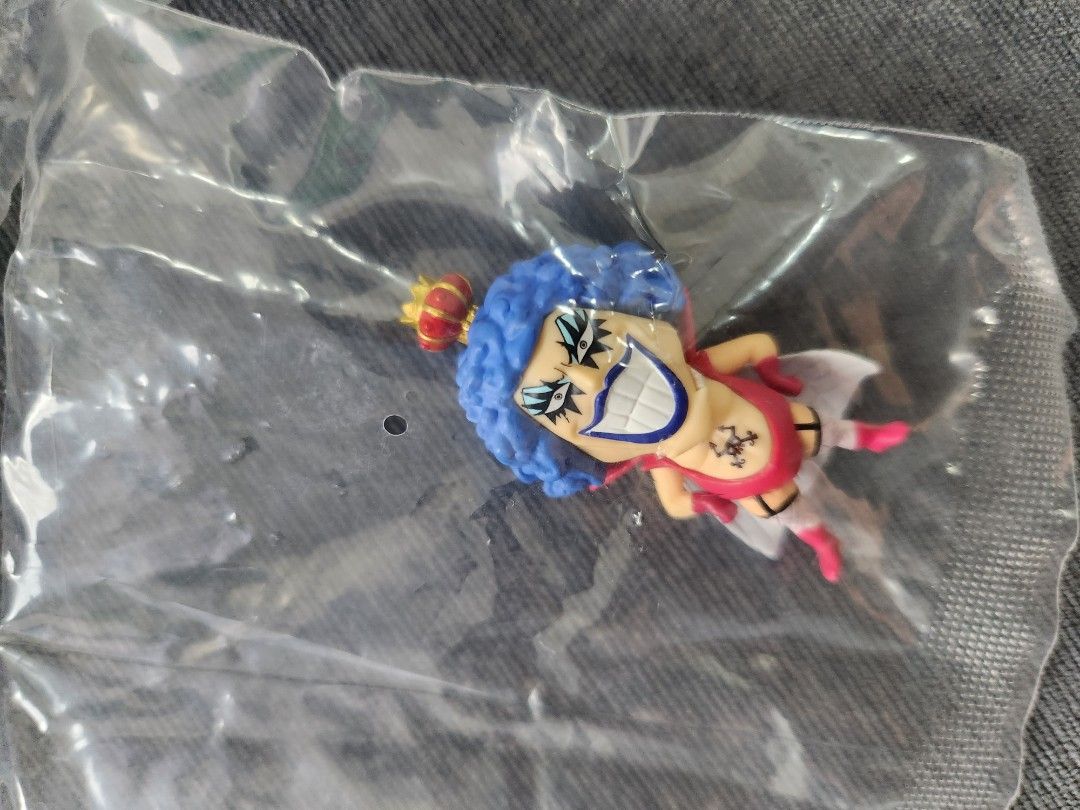 Bandai One Piece - Onepi no Mi Gatchapon Figure (Category: Figurines & Statues) located in Makati City. Submitted by zdrcruz (Listing ID 1270526630, Image 3). Description: Selling for Bundle Only. Bandai One Piece Onepi no Mi Gatchapon Figure Size: H 4cm 1x King (Vol. 11) 1x Ivankov (Vol. 12).